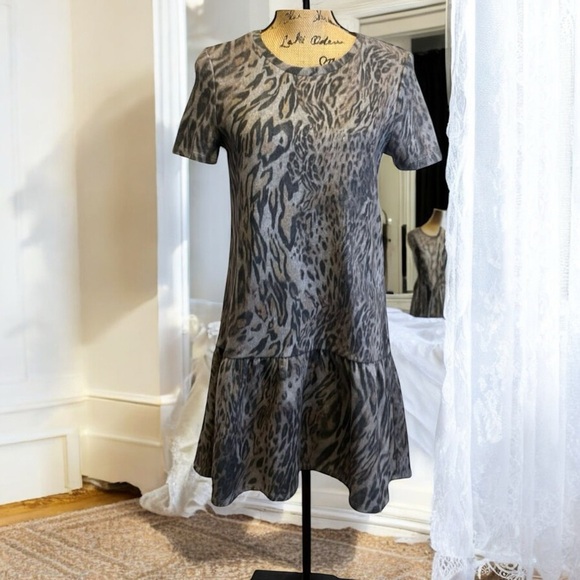 Zara Gray Short Sleeve Animal Print Drop Waist‎ Shift Dress Size Small - Picture 1 of 6